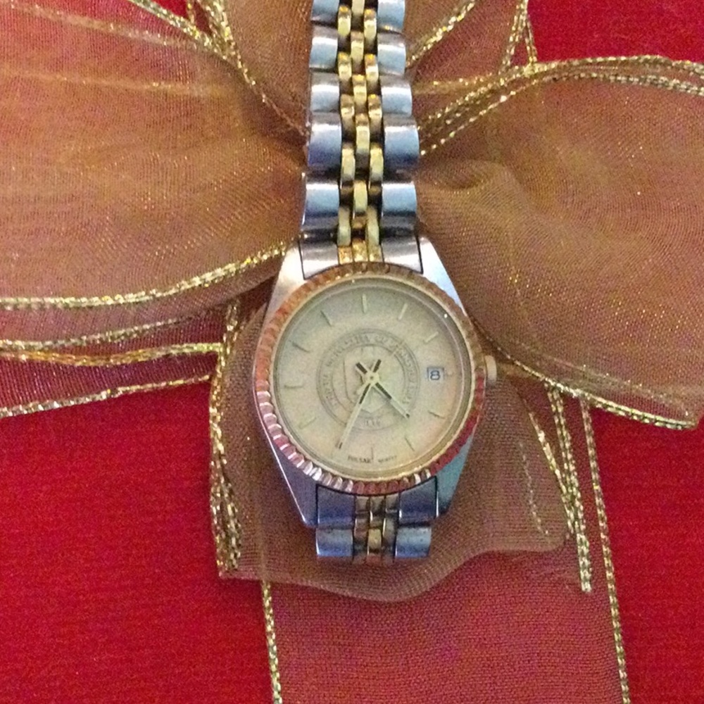 INDIANA UNIVERSITY OF PA PULSAR QUARTZ WATCH ⭐️💫 - Picture 4 of 15